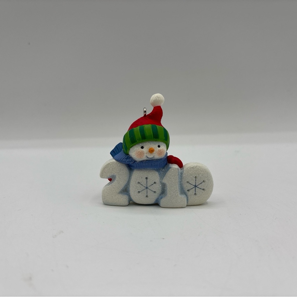 Hallmark Keepsake 2010 Frosty Fun Decade Repaint Christmas Ornament 1st in Serie